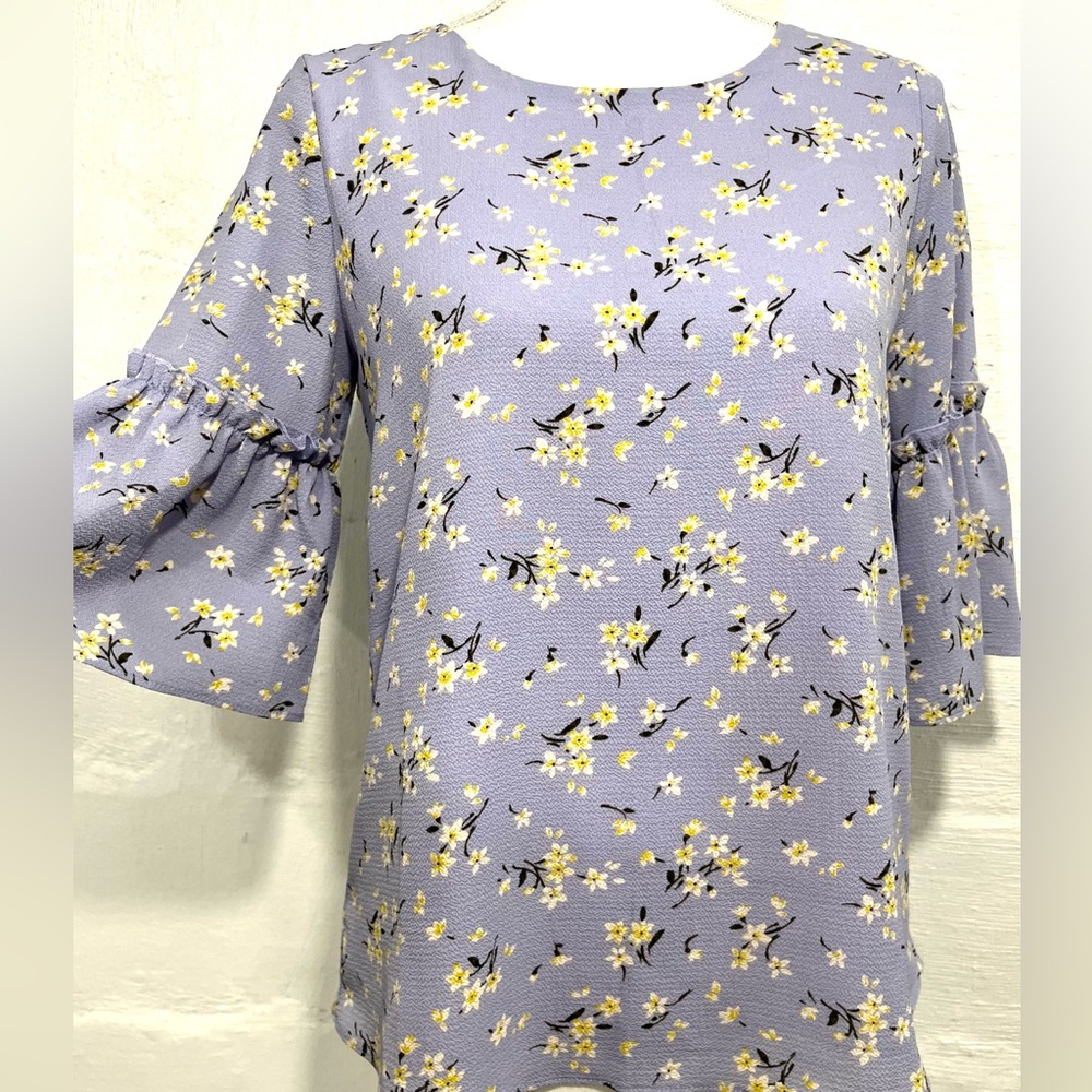 EVERLY FLORAL PULLOVER TOP